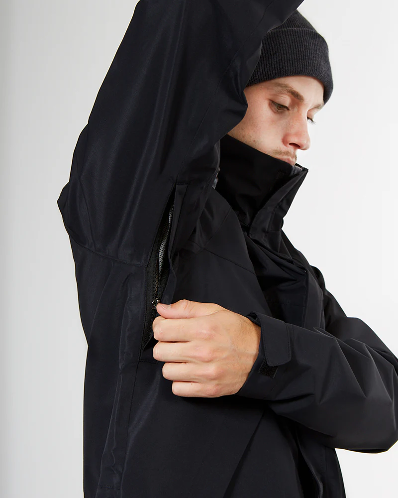 Innisfail II Unisex 3-layer Waterproof Rain Jacket PFAS-Free - Black - Image 8