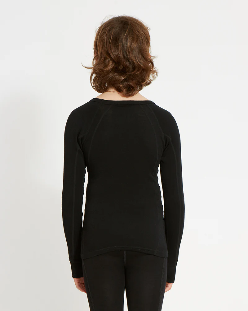Kids' Merino 230gsm Long Sleeve Thermal Top – Alpine230 – Black - Image 4